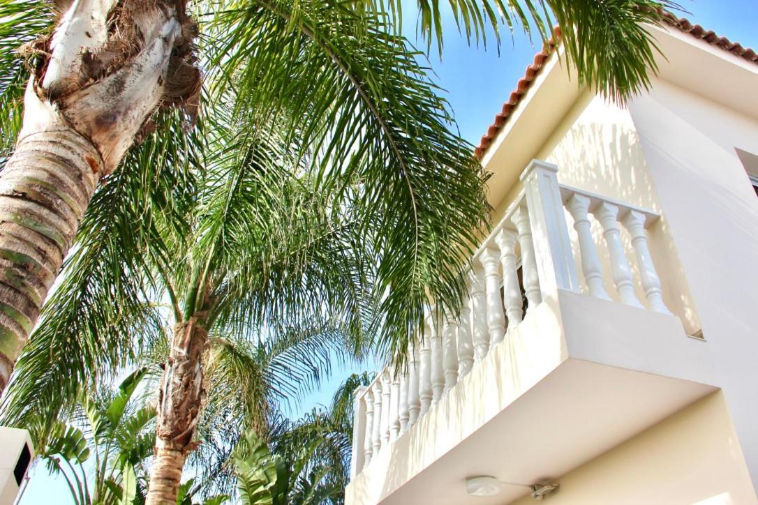 Villa Agnes Ayia Napa Eksteriør billede