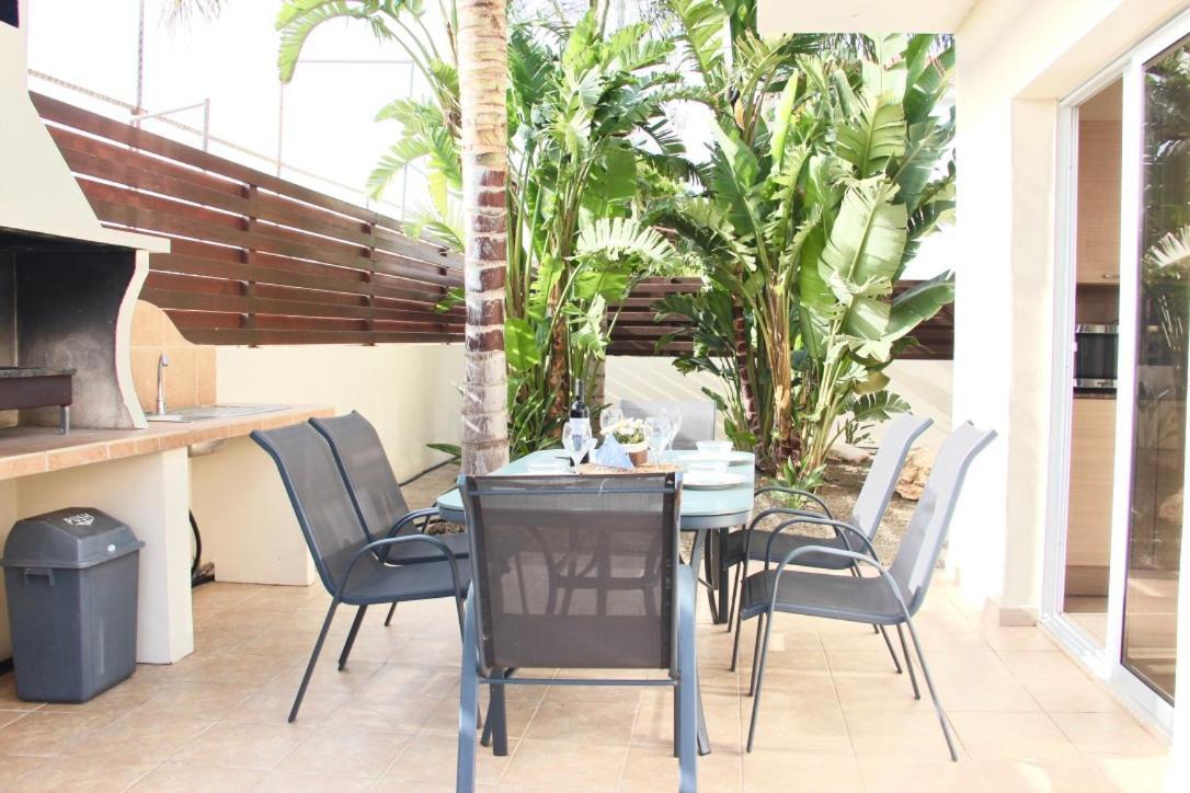 Villa Agnes Ayia Napa Eksteriør billede